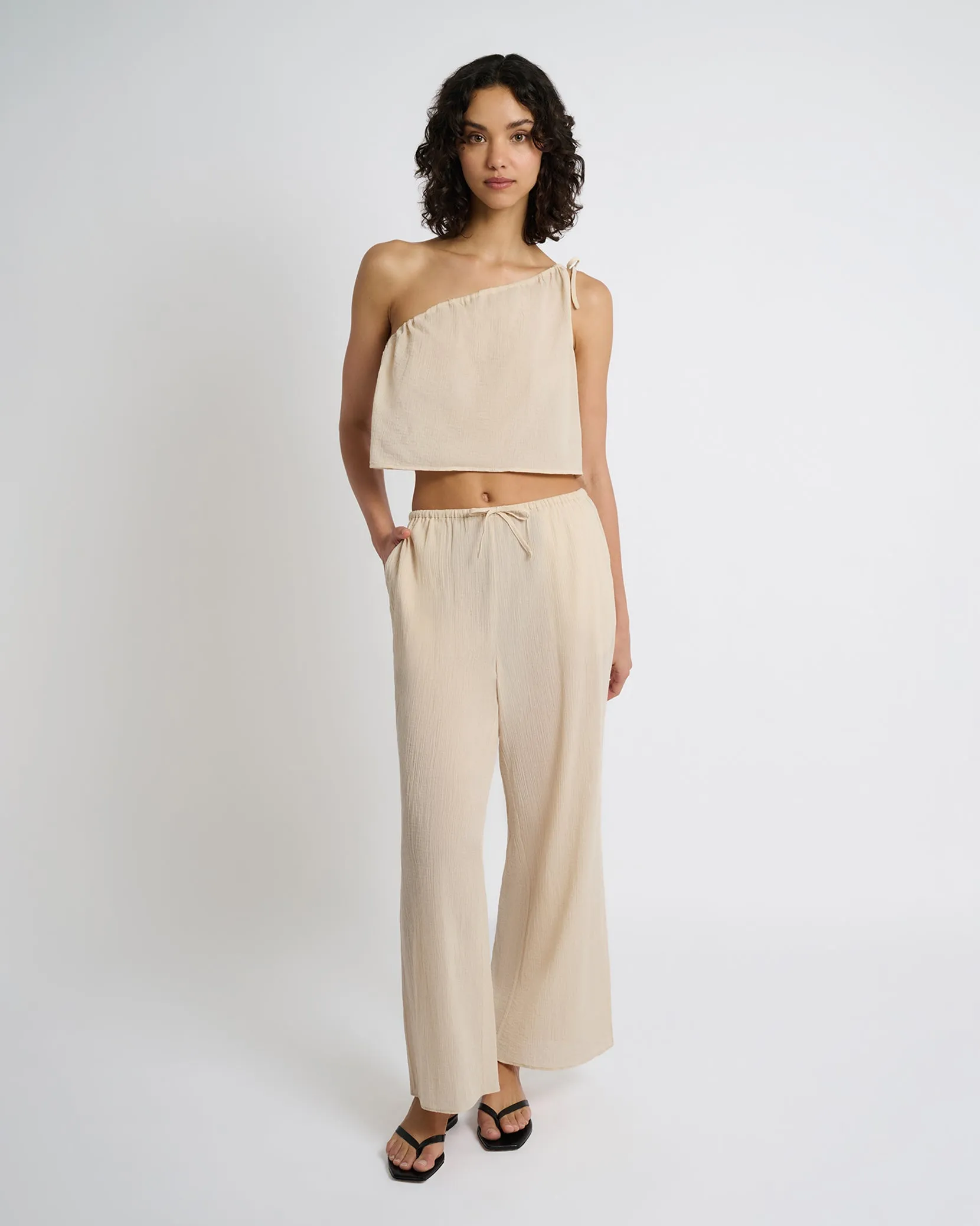Crinkle Gauze One-shoulder Top