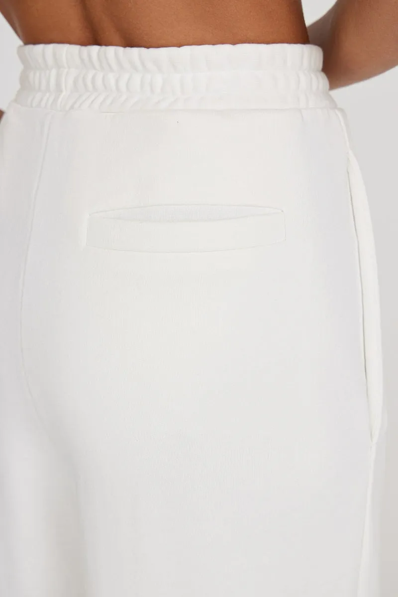 Loose pants