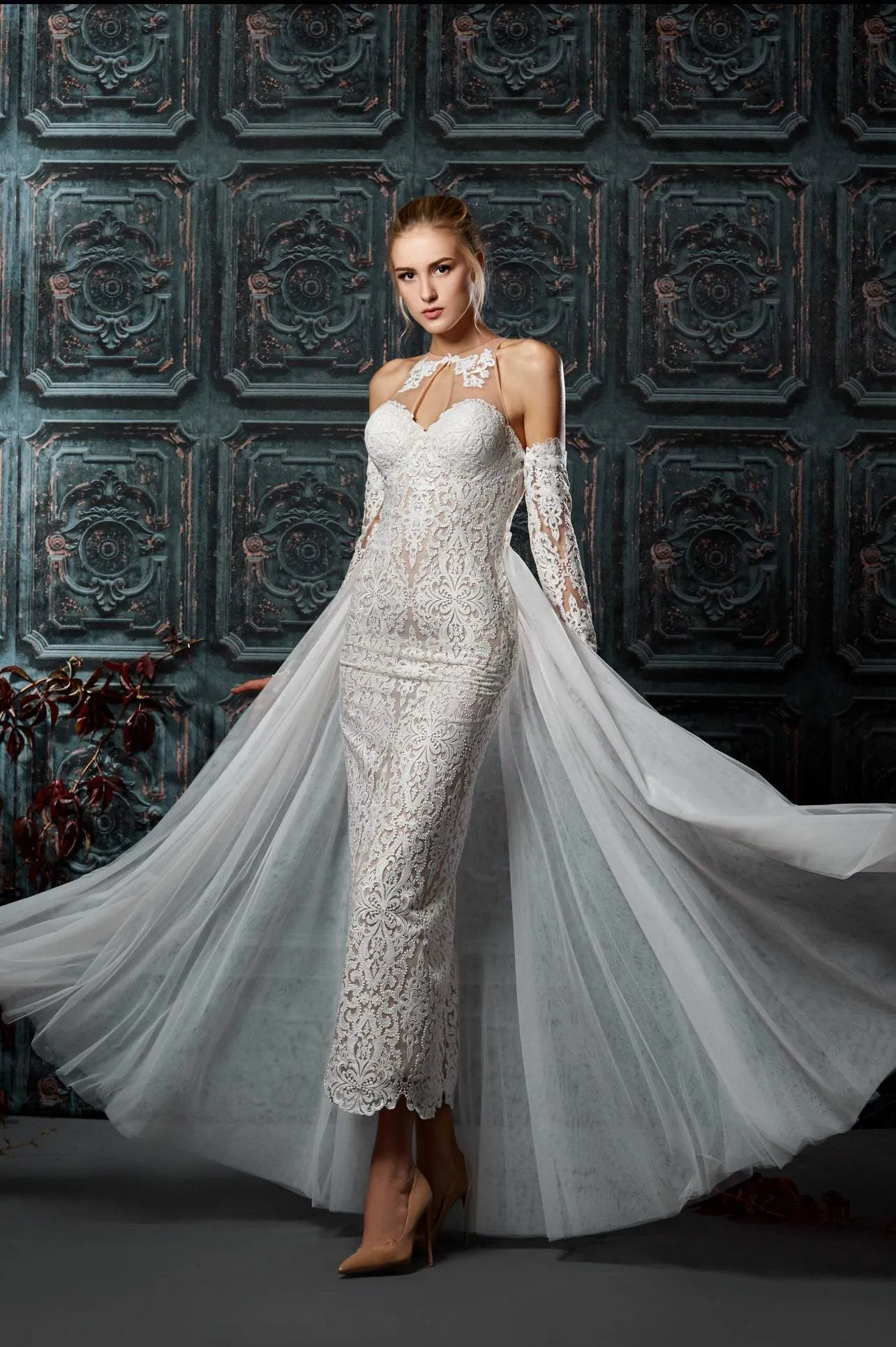 Smoky White Wedding Dress